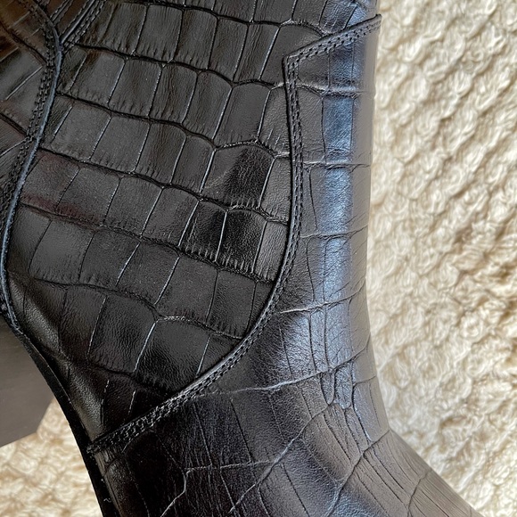 ALDO Ankle Boots - Picture 3 of 7